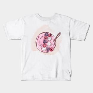 Smoothie bowl with berries and coconut chips Kids T-Shirt